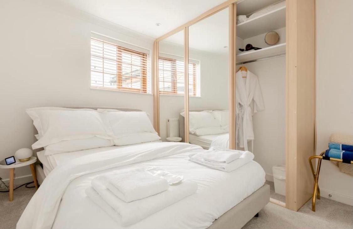 Rose Mews Central Broadstairs Villa ภายนอก รูปภาพ